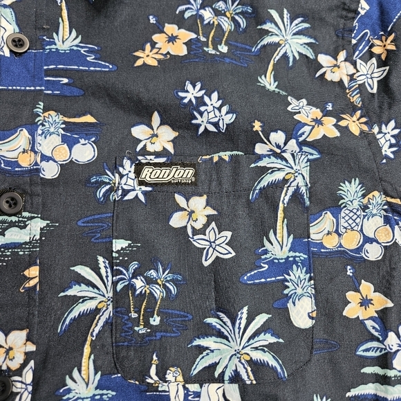 Ron Jon Surf Shop Short Sleeve Button Down Medium Hawaiian theme - Picture 4 of 7